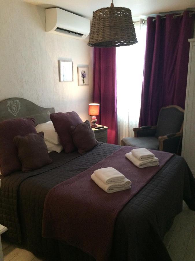 Hotel Restaurant Le Provencal لو غراو دو روا المظهر الخارجي الصورة