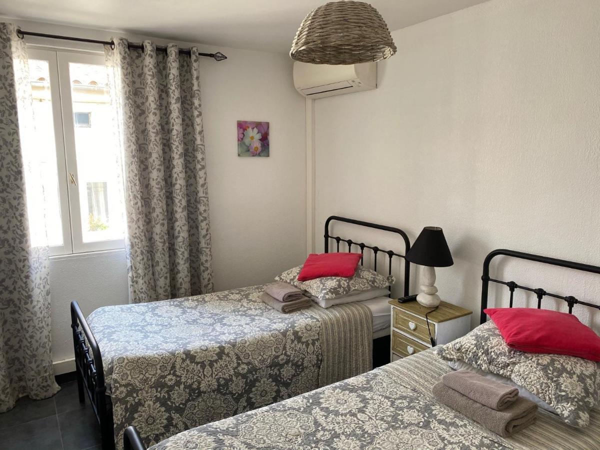 Hotel Restaurant Le Provencal لو غراو دو روا المظهر الخارجي الصورة