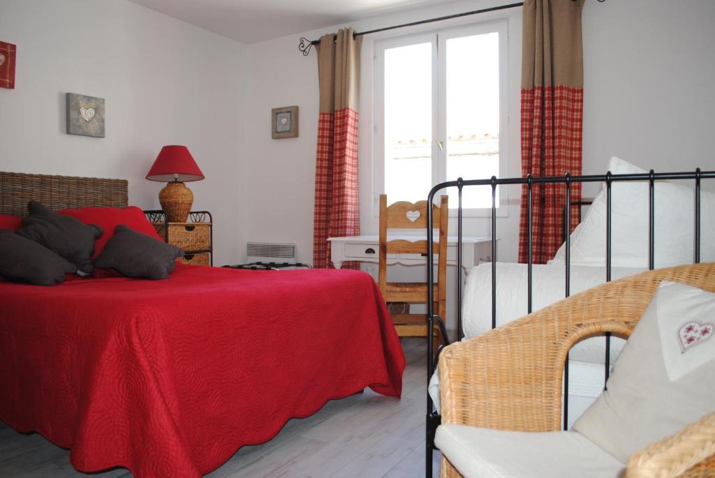 Hotel Restaurant Le Provencal لو غراو دو روا الغرفة الصورة