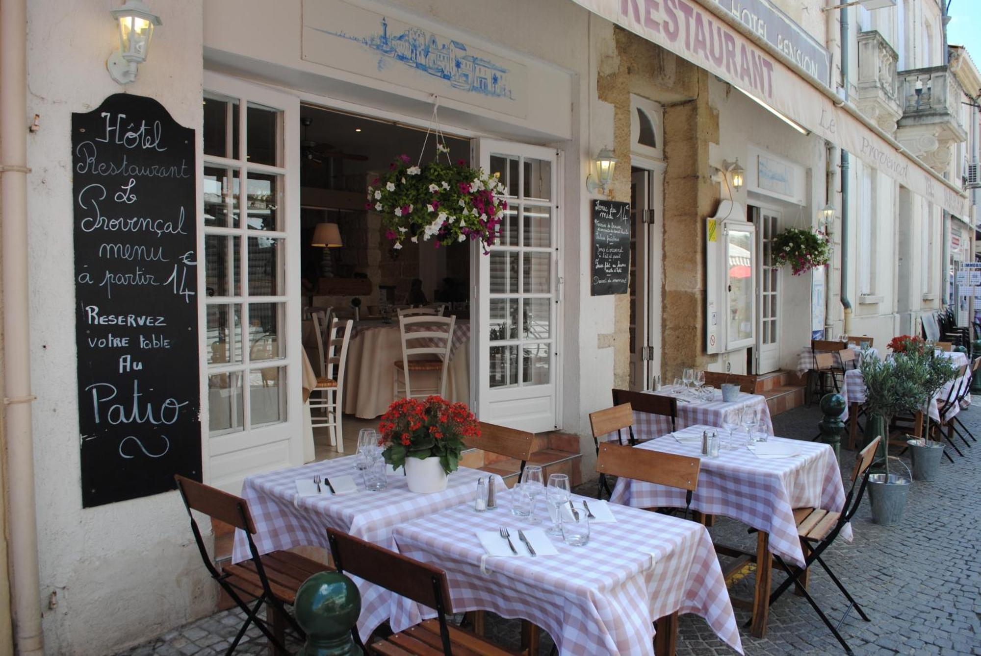 Hotel Restaurant Le Provencal لو غراو دو روا المظهر الخارجي الصورة